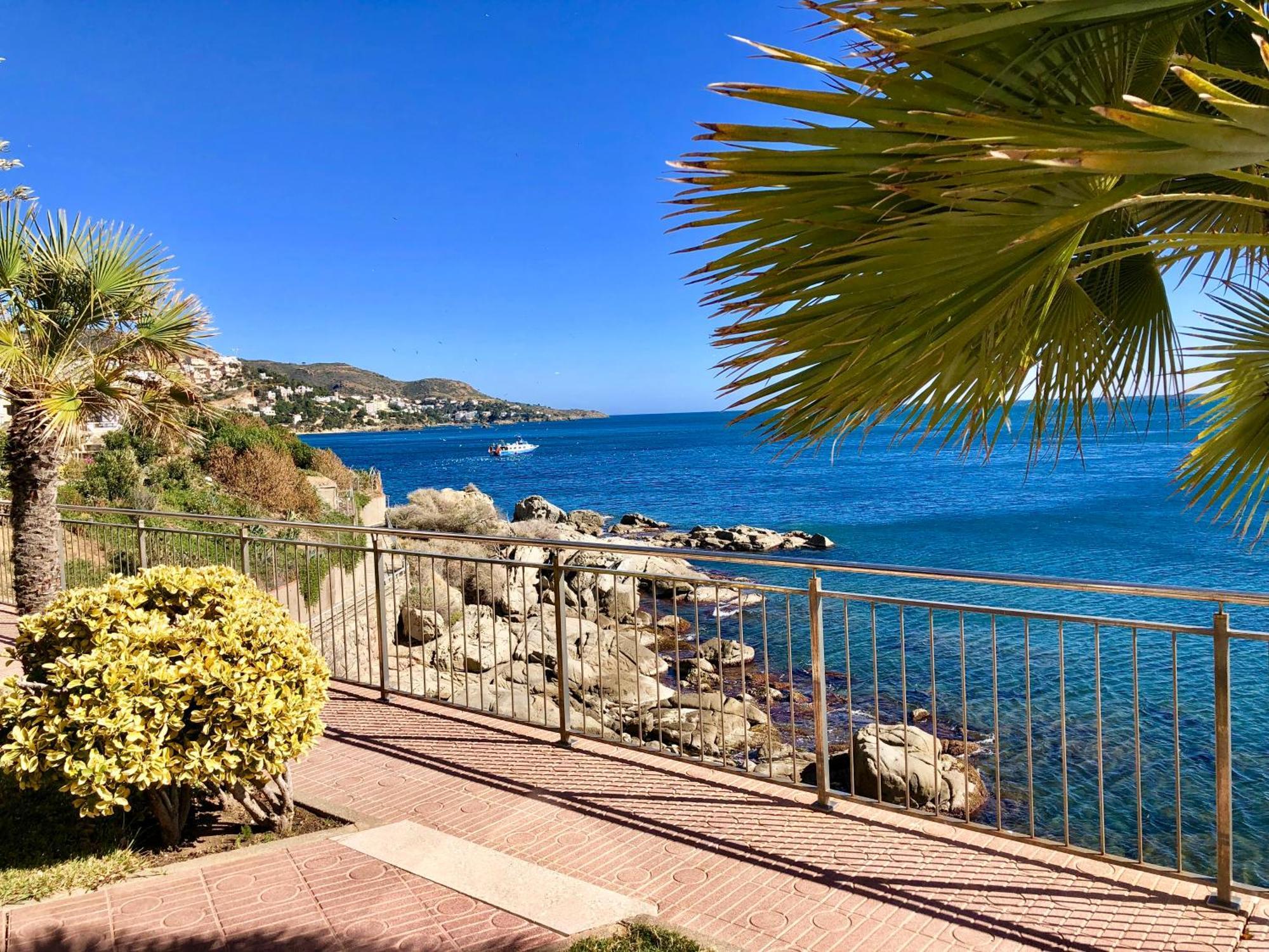 Magnifique Appartement En Front De Mer, Caneylles Roses Zewnętrze zdjęcie