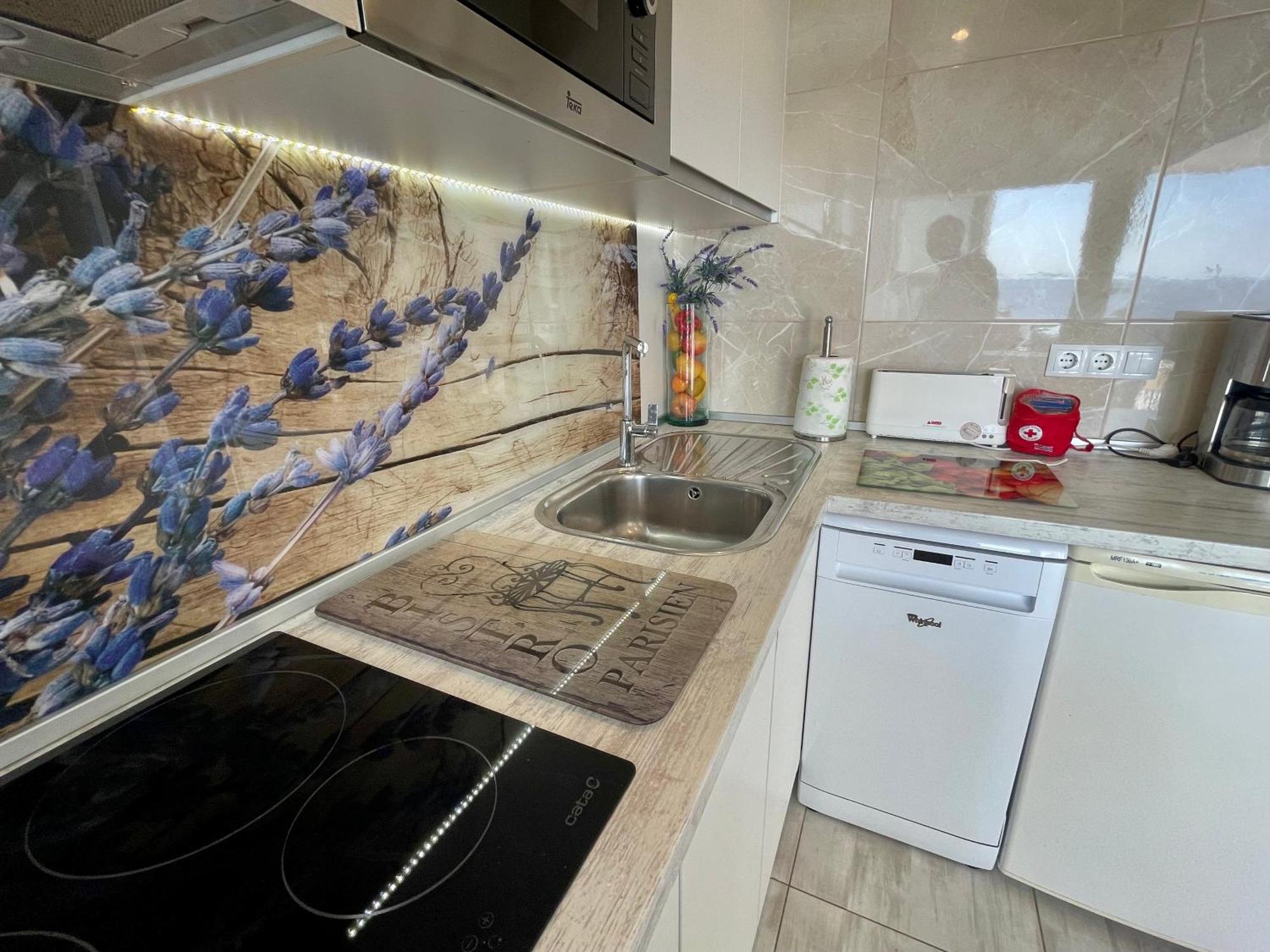Magnifique Appartement En Front De Mer, Caneylles Roses Zewnętrze zdjęcie